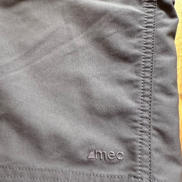 MEC Shorts - Picture 5 of 6